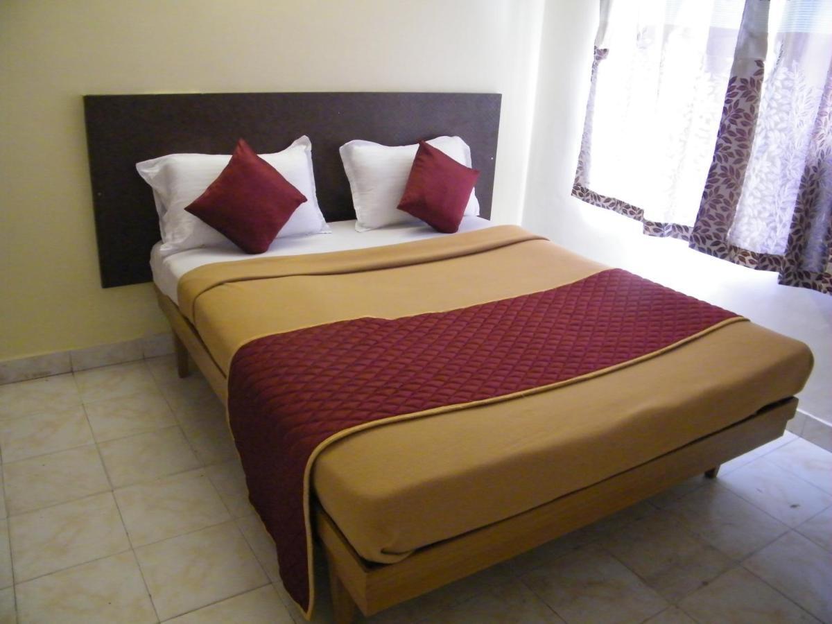 The White House Residency Hotel Chennai Ngoại thất bức ảnh