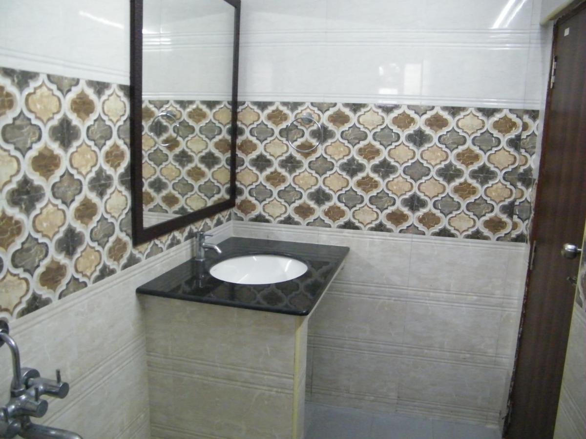 The White House Residency Hotel Chennai Ngoại thất bức ảnh