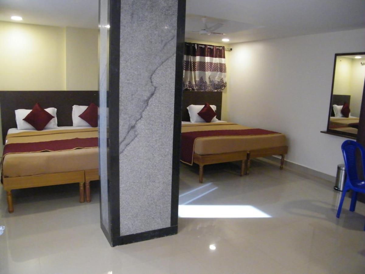 The White House Residency Hotel Chennai Ngoại thất bức ảnh